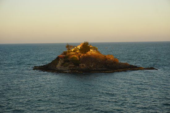 Hon Ba Island